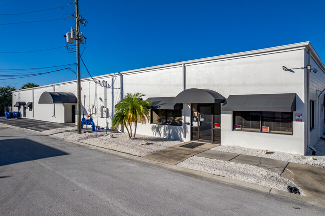 More details for 2442 N 23rd St, Saint Petersburg, FL - Flex for Lease