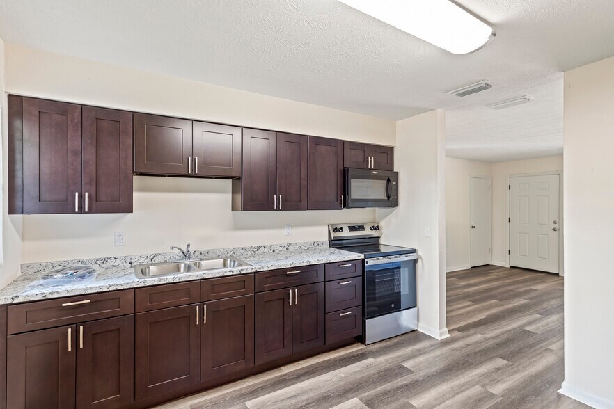 283 SW Davaca Gln, Lake City, FL à vendre - Photo du bâtiment - Image 2 de 46