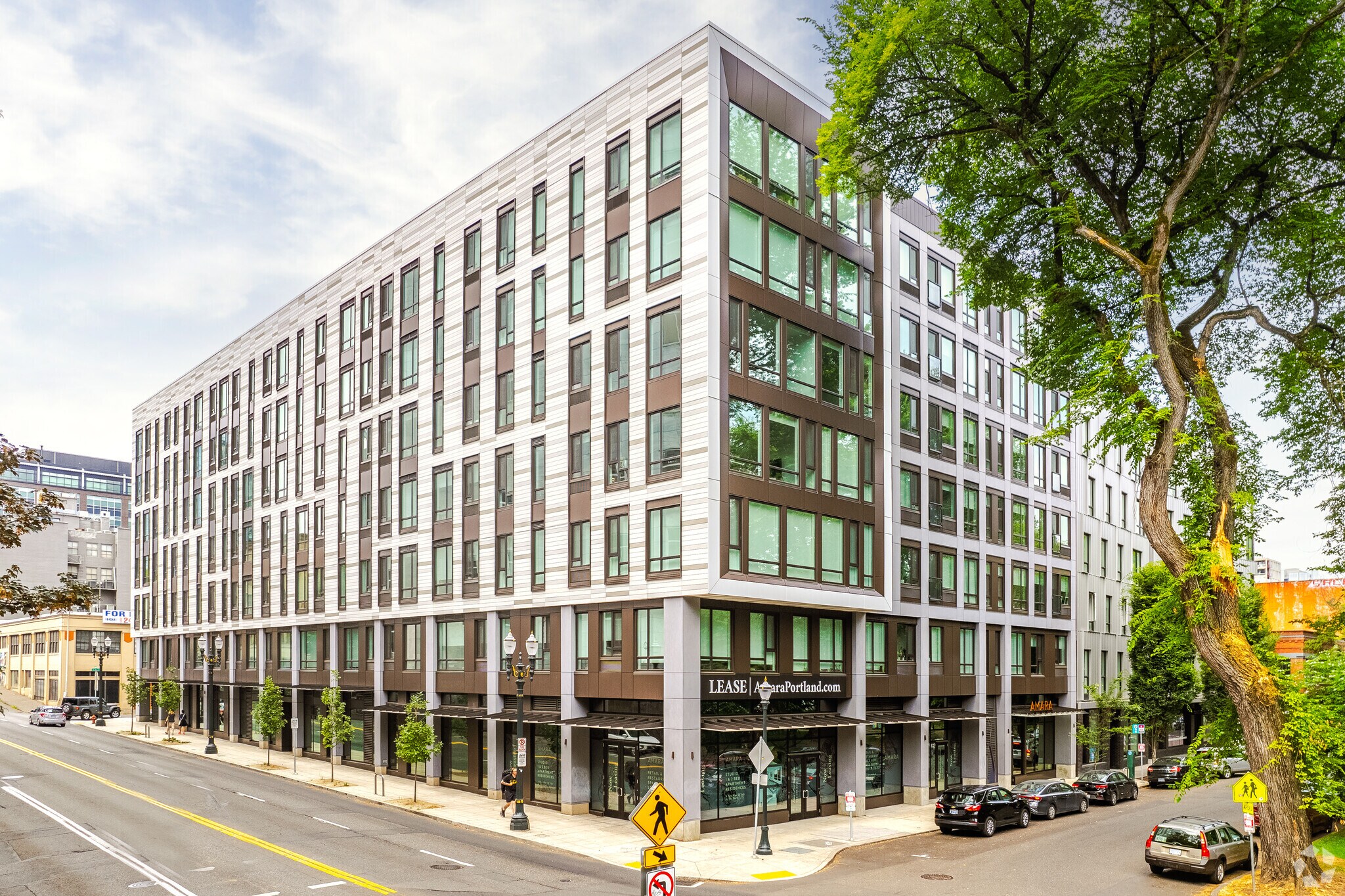 15 NW Park Ave, Portland, OR for lease Primary Photo- Image 1 of 3