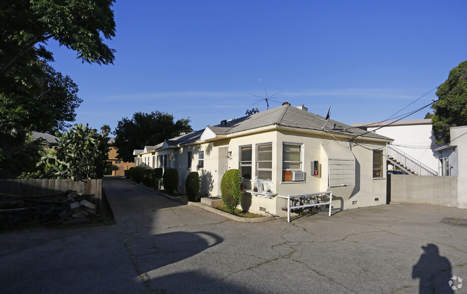 4401-4403 Westdale Ave, Los Angeles, CA for sale - Primary Photo - Image 1 of 1