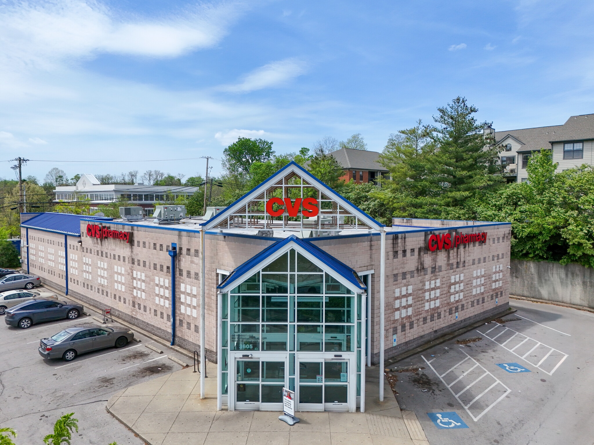 3605 Walden Dr, Lexington, KY for lease Primary Photo- Image 1 of 12