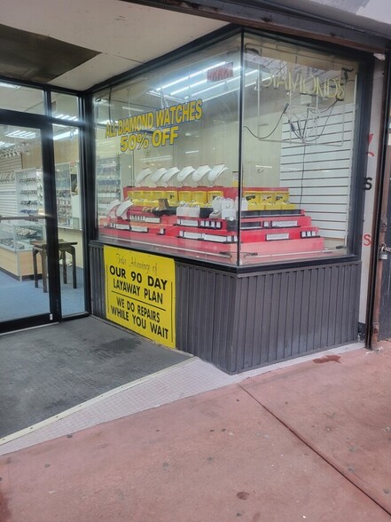 213 Broad St, Elizabeth, NJ for lease - Building Photo - Image 3 of 13