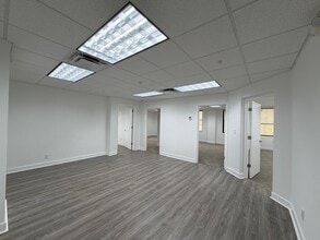 105 S Narcissus Ave, West Palm Beach, FL for lease Interior Photo- Image 1 of 7