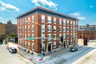 Plus de détails pour 401 W 4th St, Davenport, IA - Multi-résidentiel à vendre
