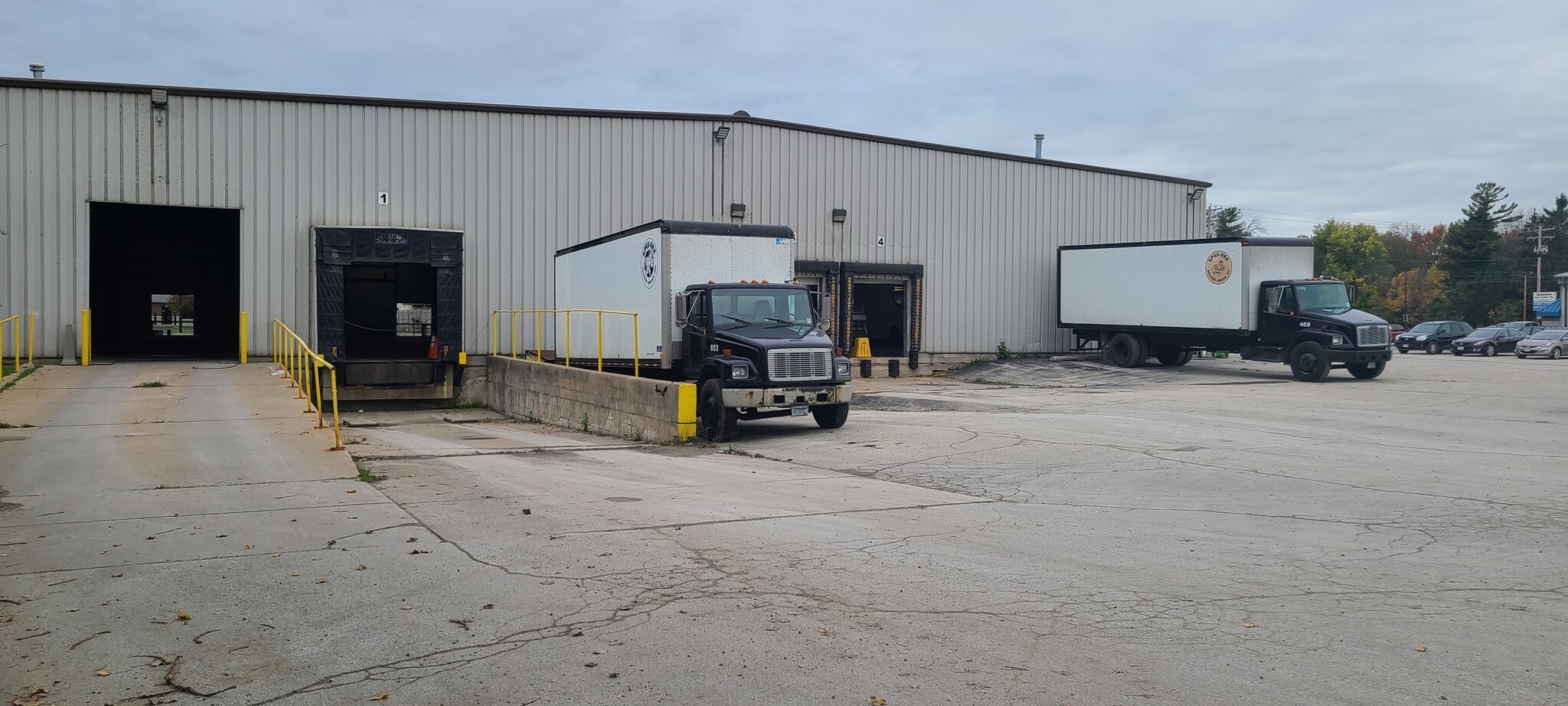 1360 Velp Ave, Howard, WI à louer Photo du bâtiment- Image 1 de 3