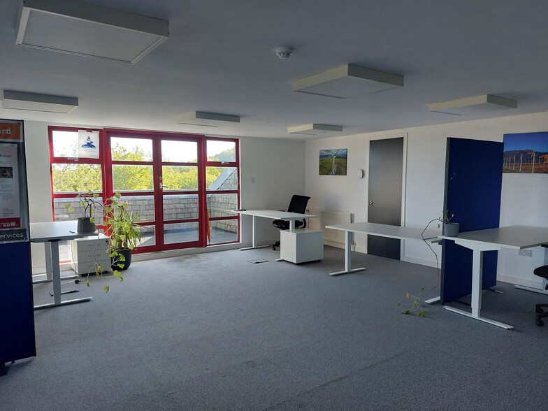 40 Craiglockhart Ave, Edinburgh à louer - Photo du bâtiment - Image 2 de 8