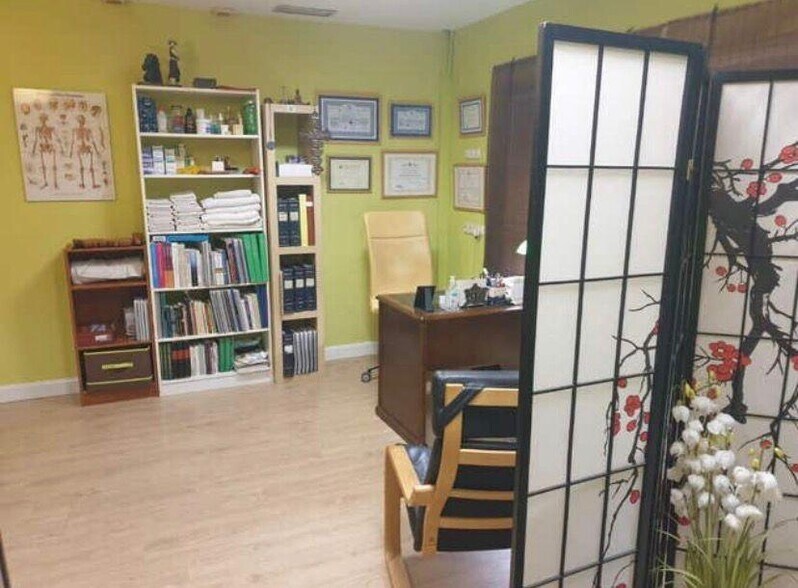 Retail in Cáceres, Cáceres for sale - Interior Photo - Image 1 of 4