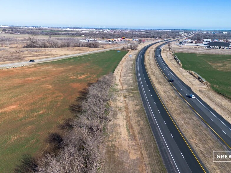 E Randolph Ave, Enid, OK à vendre - Aérien - Image 3 de 12