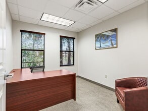 1910 SW 18th Ct, Ocala, FL à louer Photo intérieure- Image 1 de 35