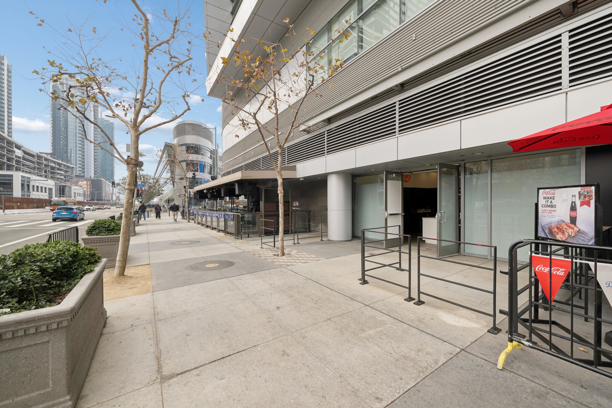 800 W Olympic Blvd, Los Angeles, CA à louer Photo intérieure- Image 1 de 8