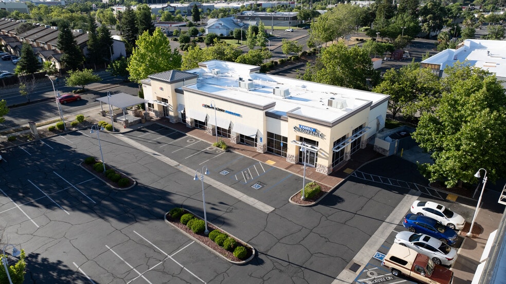 1230-1240 Churn Creek Rd, Redding, CA for lease - Building Photo - Image 2 of 9