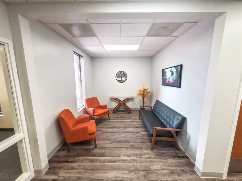 2016 S Pueblo Blvd, Pueblo, CO for lease - Interior Photo - Image 3 of 6
