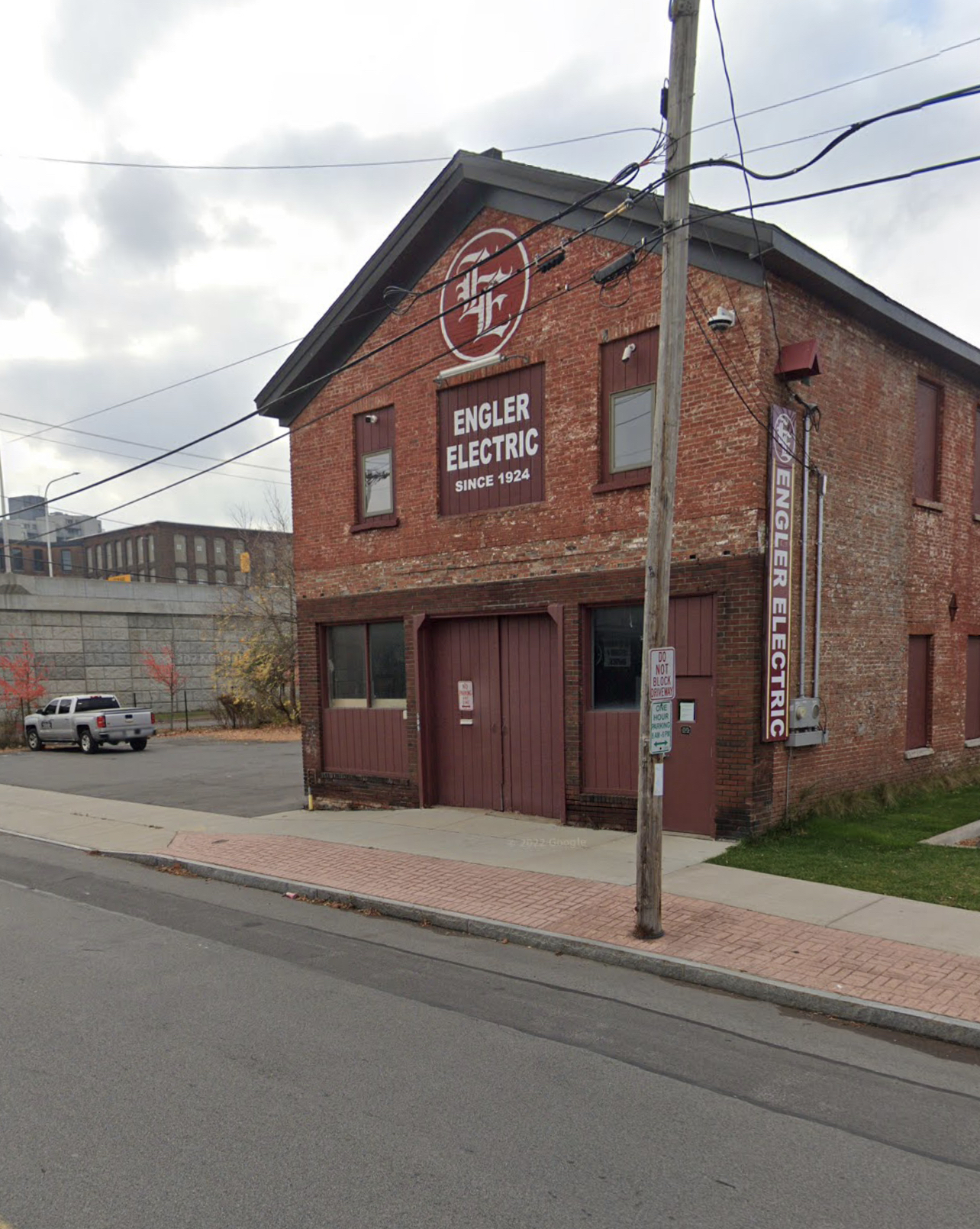 609 Columbia St, Utica, NY for lease Building Photo- Image 1 of 15