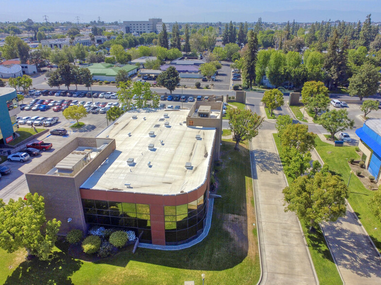 4000 Physicians Blvd, Bakersfield, CA à vendre - Photo du bâtiment - Image 1 de 1