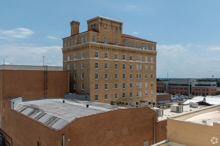 114 E Central Ave, Temple, TX à louer - Photo du bâtiment - Image 3 de 9