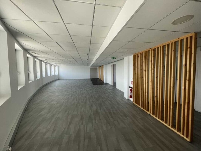Bureau dans Ivry-sur-Seine à louer - Photo intérieure - Image 2 de 18