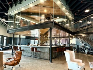 Plus de détails pour 23 W 1st St, Edmond, OK - Commerce de détail à louer