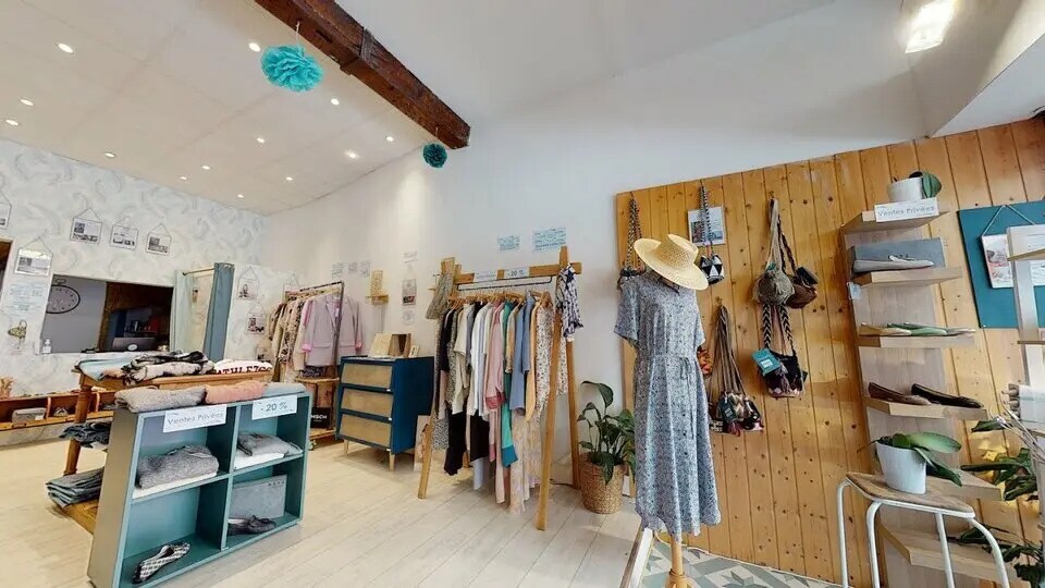 Retail in Toulouse for lease - Interior Photo - Image 2 of 5