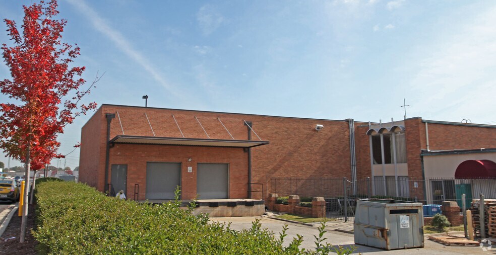 1649 Gordon Hwy, Augusta, GA à louer - Photo du bâtiment - Image 2 de 10