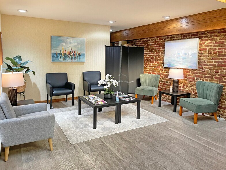 2914 Domingo Ave, Berkeley, CA for lease - Interior Photo - Image 2 of 11