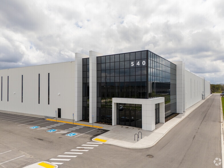 540 Hanlon Creek Blvd, Guelph, ON à louer - Photo du bâtiment - Image 1 de 6
