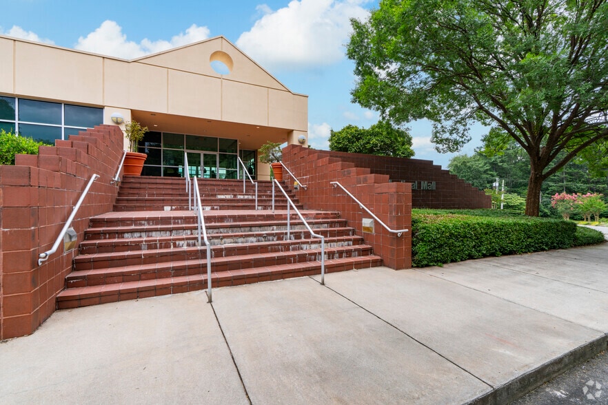 308 E Centerview St, China Grove, NC for sale - Building Photo - Image 2 of 31