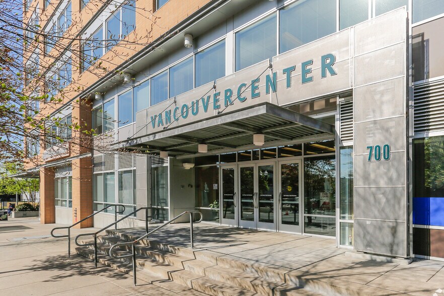 700 Washington St, Vancouver, WA à louer - Photo du bâtiment - Image 3 de 22