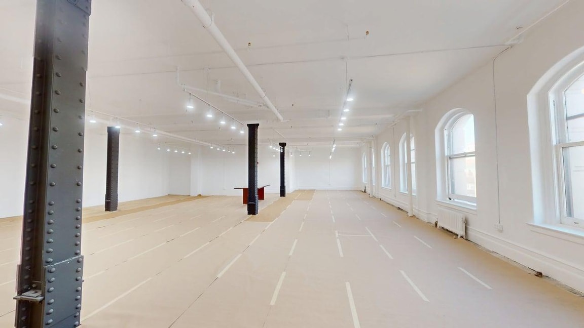 80 Fifth Ave, New York, NY à louer Photo intérieure- Image 1 de 3