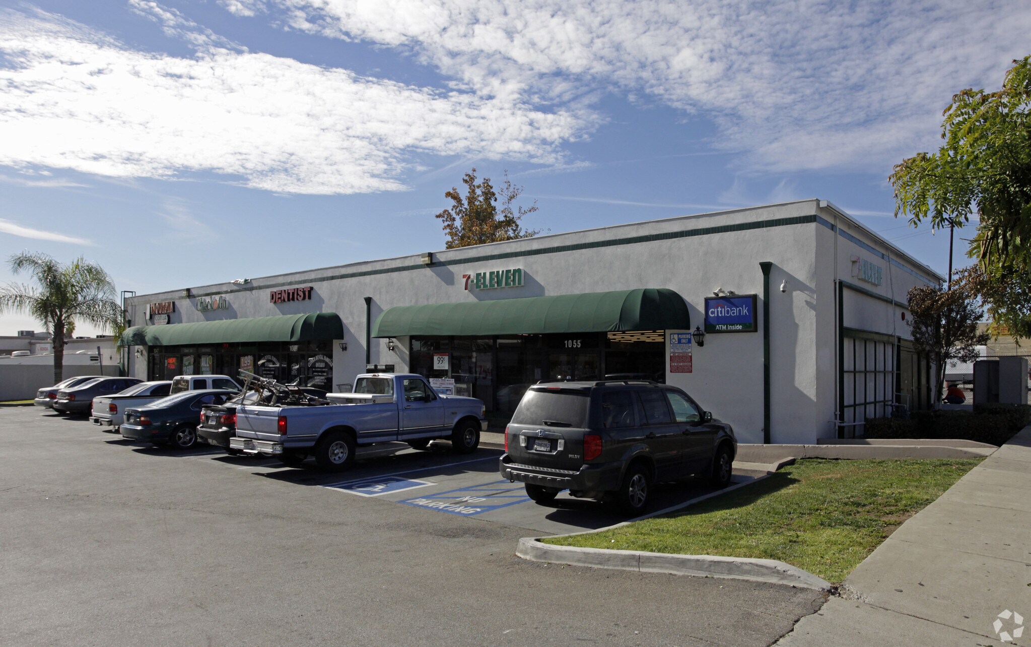 1055 N Mountain Ave, Ontario, CA à vendre Photo principale- Image 1 de 1