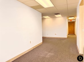 10821 Plantside Dr, Louisville, KY for lease Interior Photo- Image 2 of 6