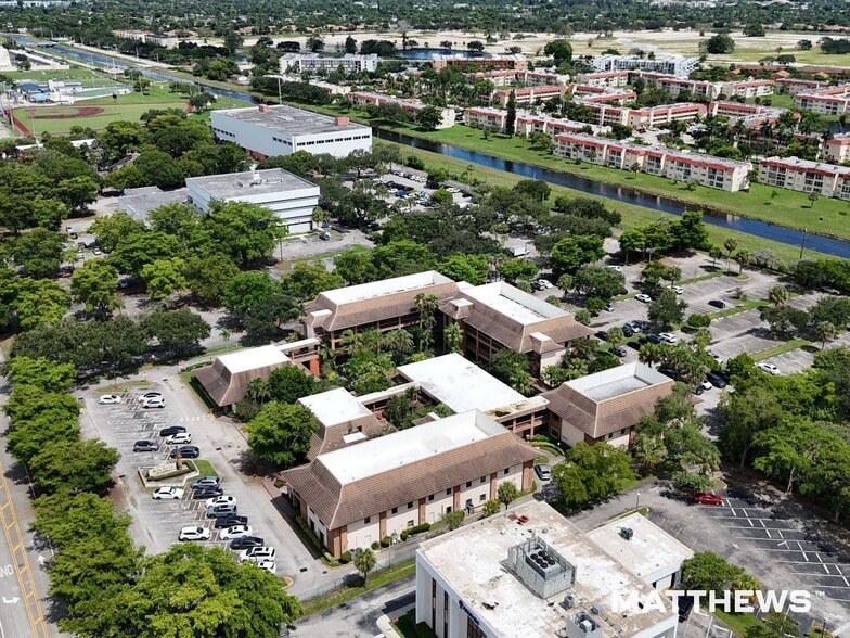 7800 W Oakland Park Blvd, Sunrise, FL for sale - Building Photo - Image 2 of 3