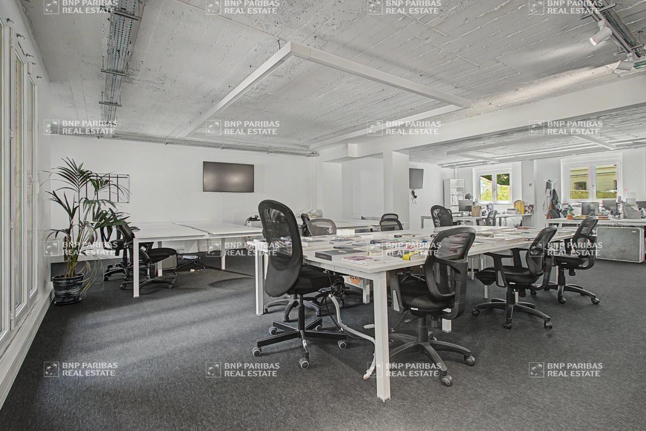 15-17 Rue Cler, Paris for lease Interior Photo- Image 1 of 11