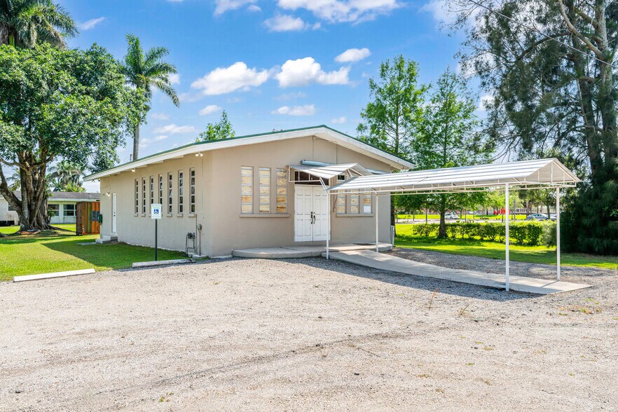 224 NW Avenue G, Belle Glade, FL à vendre - Photo du bâtiment - Image 3 de 13