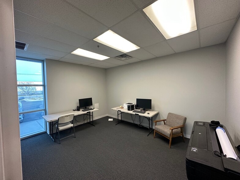 3365 W 500 S, Salt Lake City, UT for lease - Building Photo - Image 3 of 8