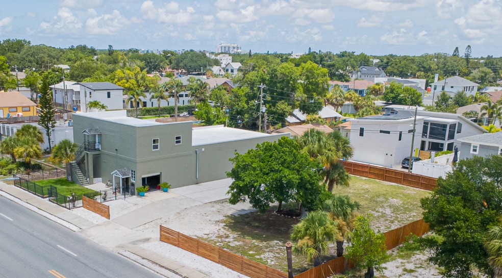 2447 5th Ave S, Saint Petersburg, FL for sale - Building Photo - Image 2 of 16