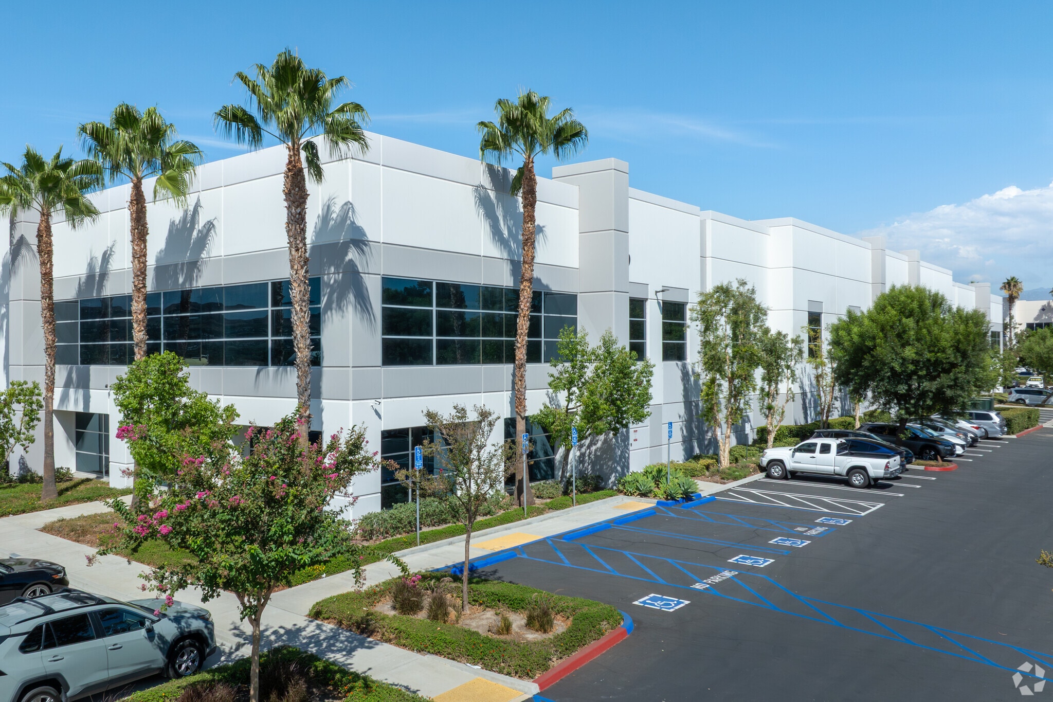 15970 Mountain Ave, Chino, CA for lease Primary Photo- Image 1 of 5