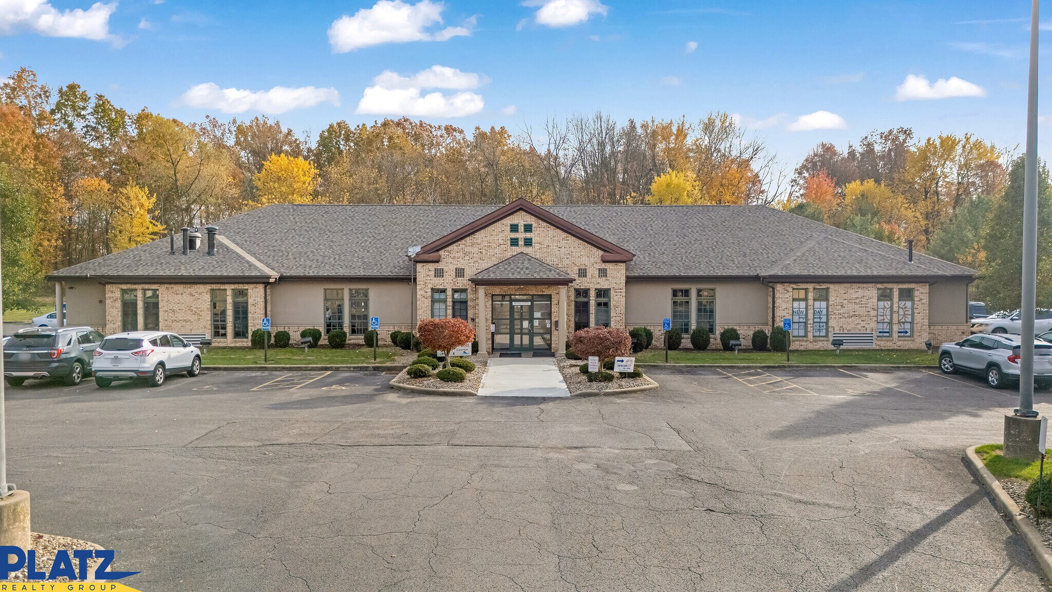 8094 E Market St, Warren, OH for lease Building Photo- Image 1 of 5