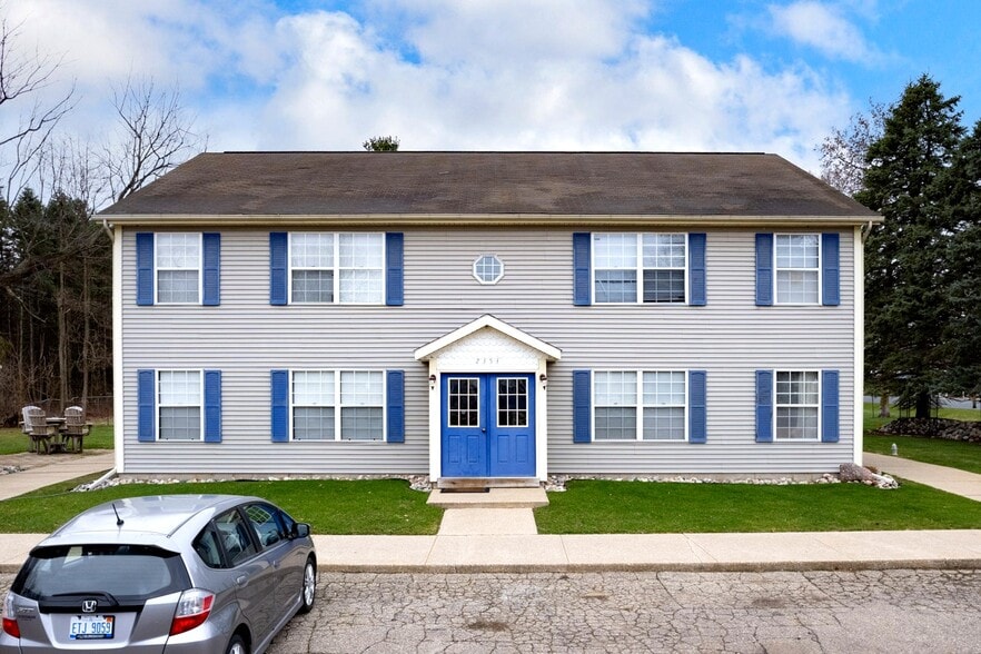 2323 W Osterhout, Portage, MI for sale - Building Photo - Image 3 of 6