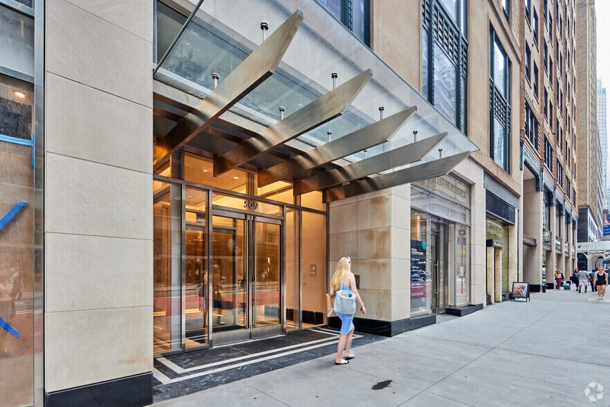 509 Madison Ave, New York, NY à louer - Photo du bâtiment - Image 3 de 8