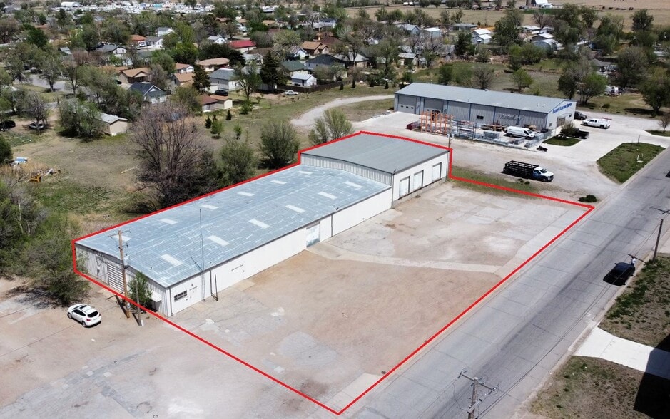 102 Pearl St, Dodge City, KS for sale - Building Photo - Image 2 of 2