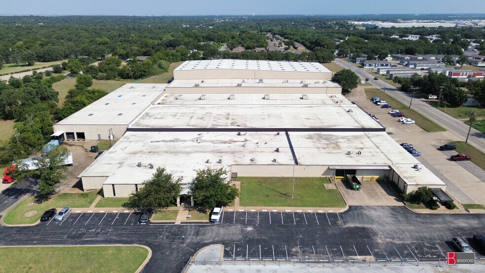 4301 Mansfield Hwy, Fort Worth, TX à louer - Photo du bâtiment - Image 2 de 12