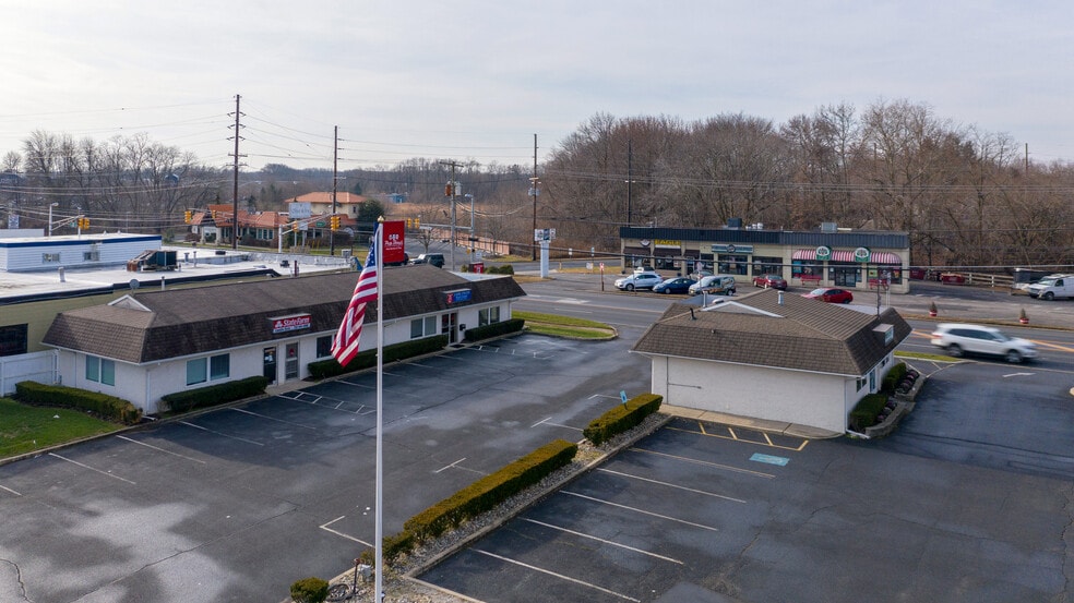 75 Highway 35, Eatontown, NJ for sale - Primary Photo - Image 1 of 8