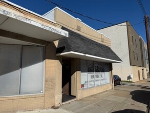 233 28th St, Newport News, VA à louer Photo du bâtiment- Image 2 de 8