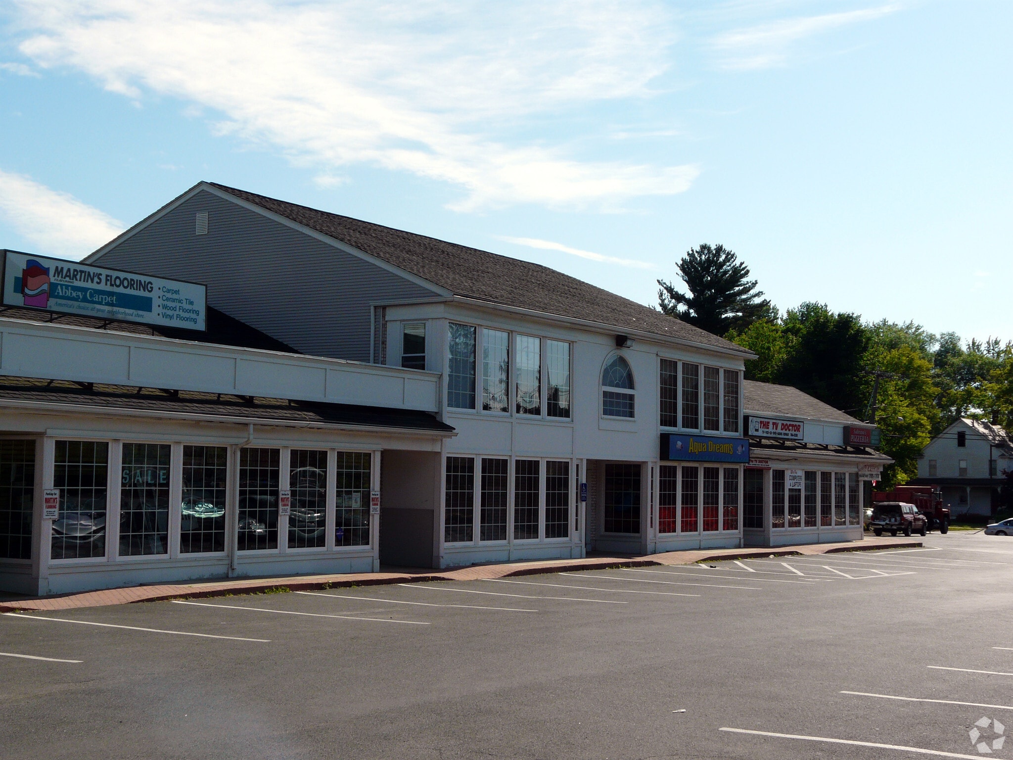 4-28 Southwick St, Feeding Hills, MA for lease Primary Photo- Image 1 of 22
