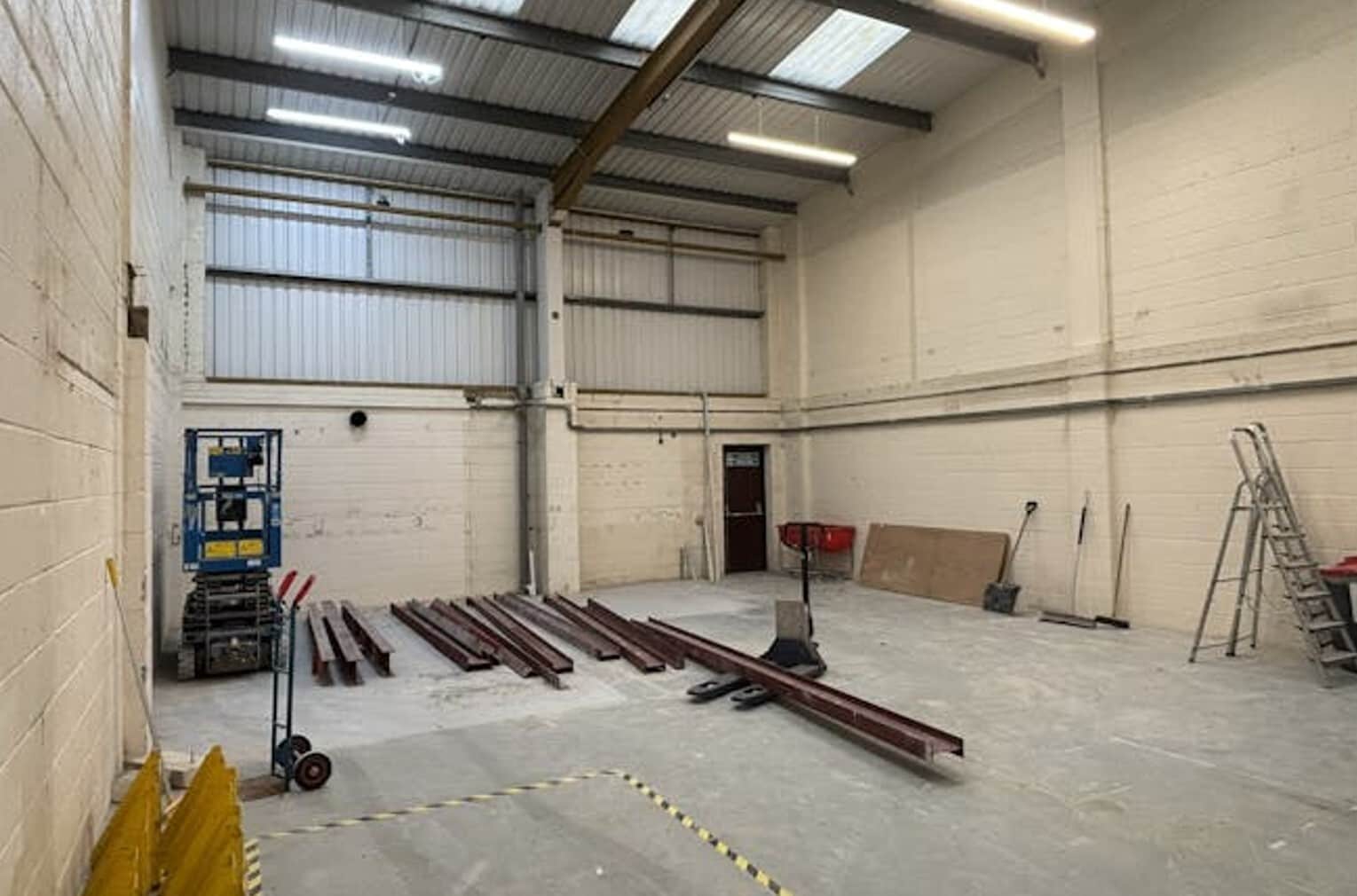 541 Blandford Rd, Poole for lease Interior Photo- Image 1 of 2