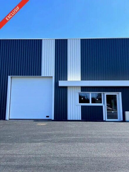 Local d'activités dans Mios à vendre - Photo du bâtiment - Image 1 de 8