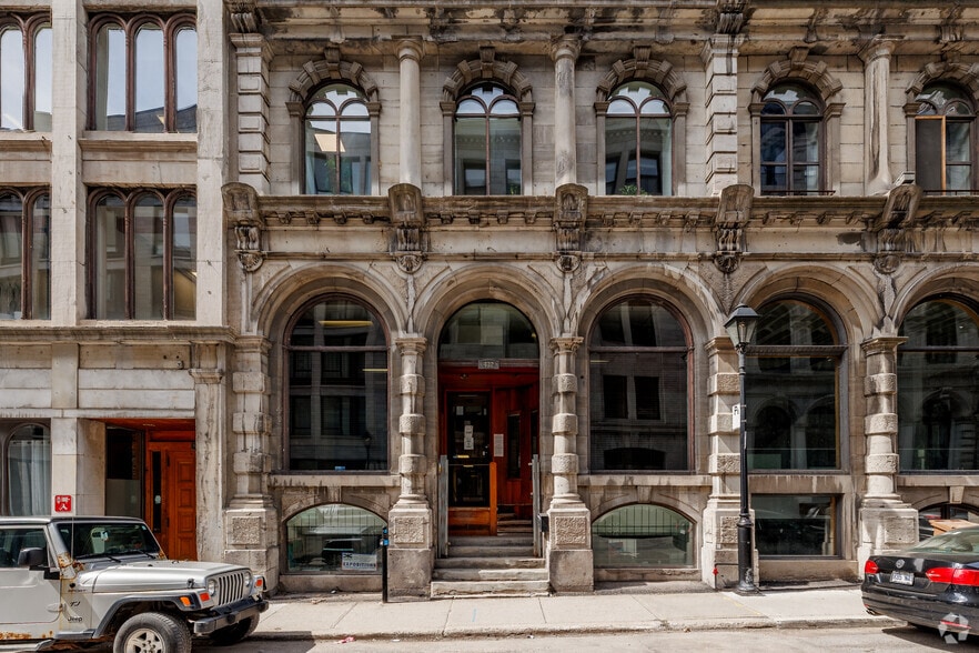 430-432 Rue Sainte-Hélène, Montréal, QC à louer - Photo du bâtiment - Image 3 de 7