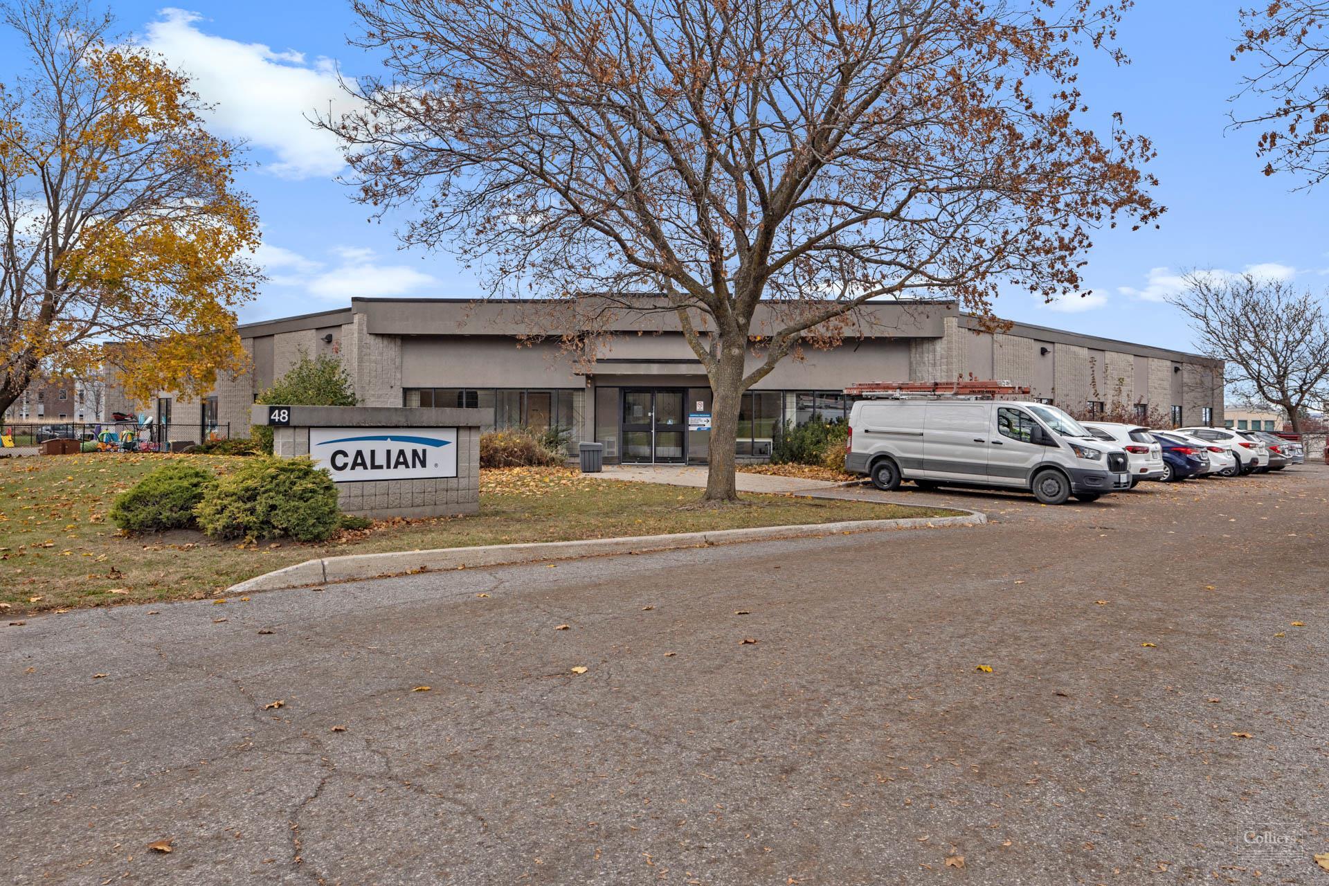 48-50 Steacie Dr, Ottawa, ON à vendre Photo du bâtiment- Image 1 de 1