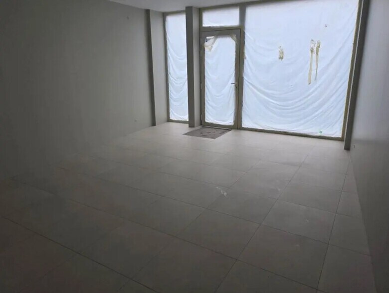 Retail in Paris for sale - Building Photo - Image 2 of 5