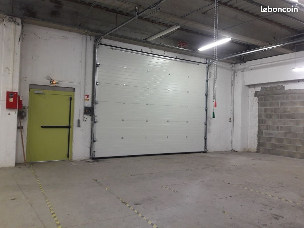 Flex in Blyes for lease Building Photo- Image 1 of 6